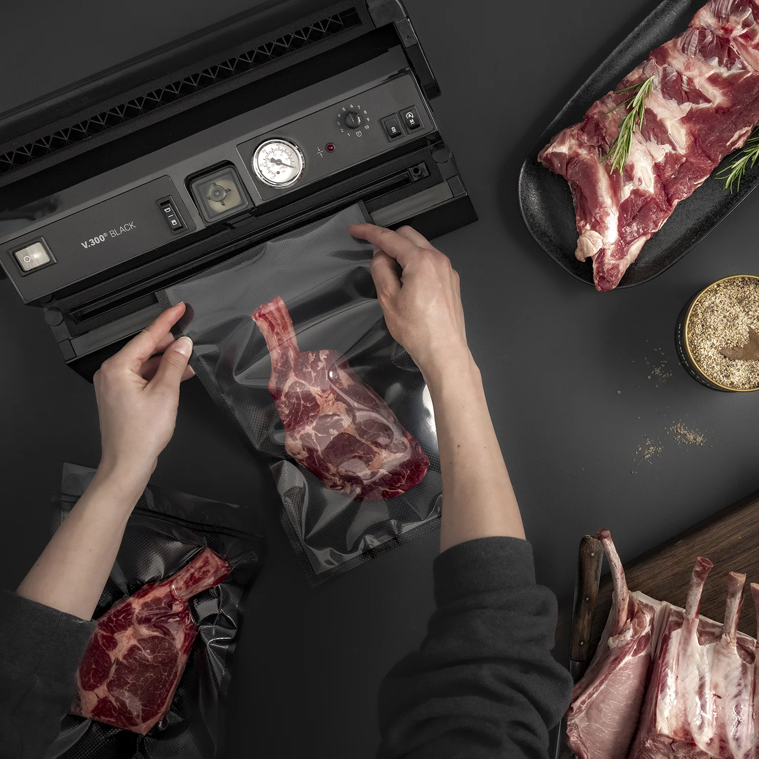 V300B_Fleisch LaVa V300 Black Vakuumierer - Vakuumieren von Fleisch